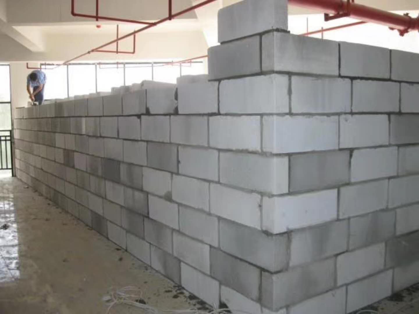 泰顺蒸压加气混凝土砌块承重墙静力和抗震性能的研究